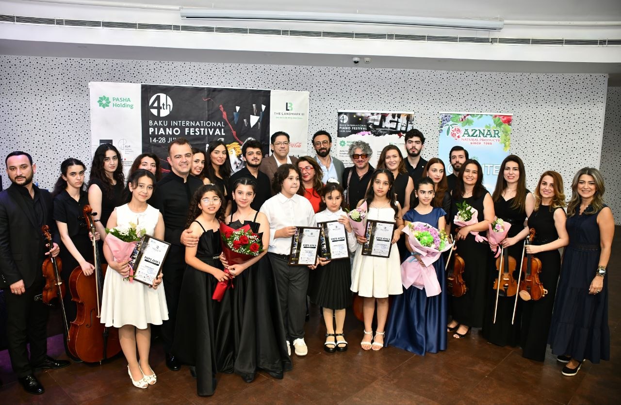 Diploma presentation photo 12